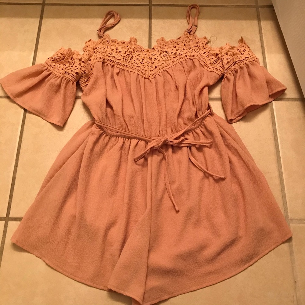 Cold shoulder crochet romper